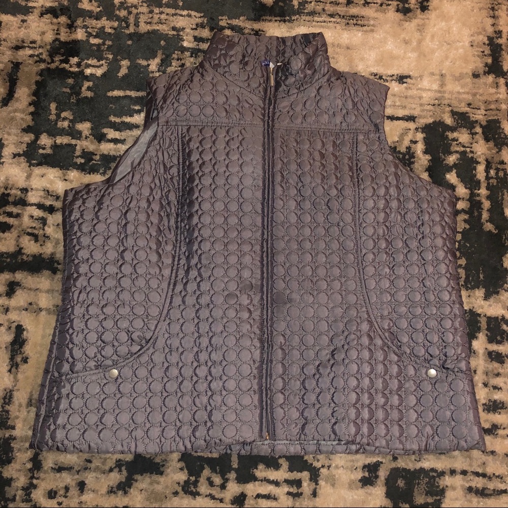 Woman’s plus size vest